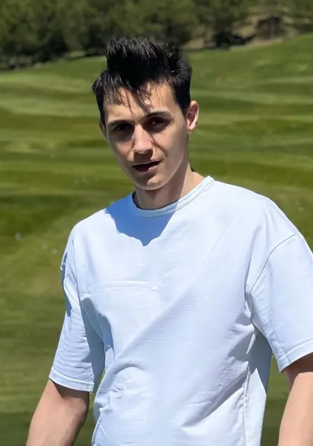 Александр из Люберец, мне 31, познакомлюсь без обязательств