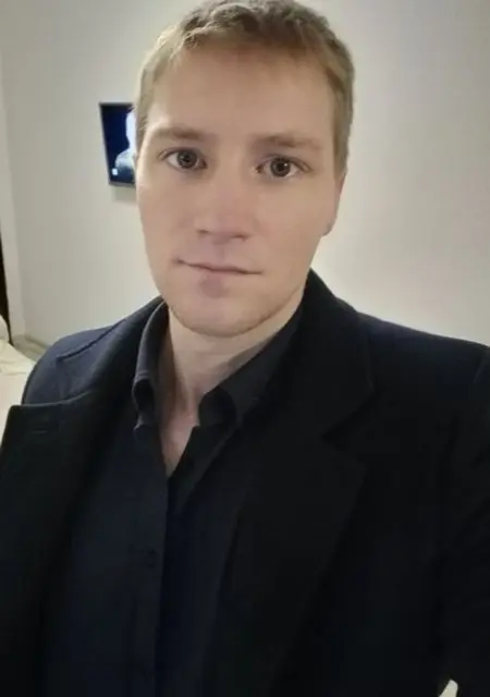 Я Максим, 30, знакомлюсь на одну ночь в Москве