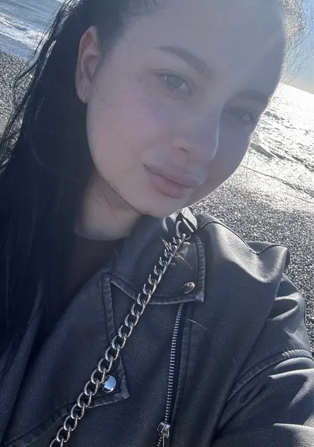 Я Любовь, 27, из Санкт-Петербурга, ищу знакомство для общения