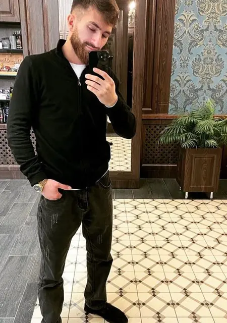 Я Sss, 27, знакомлюсь без обязательств в Санкт-Петербурге