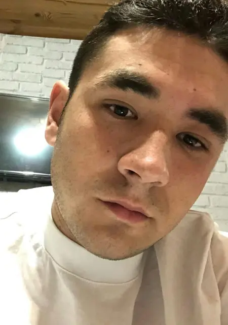 Я Руслан, 24, из Набережных Челнов, ищу знакомство для постоянных отношений