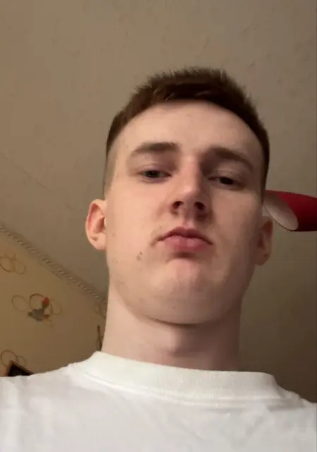 Я Kirill, 26, из Екатеринбурга, ищу знакомство для дружбы