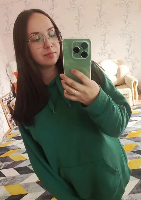 Я Елизавета, 24, из Феодосии, ищу знакомства без обязательств