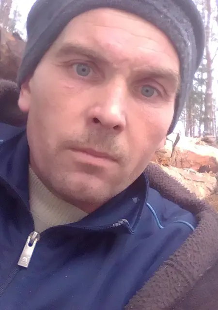 Я Виталий, 40, знакомлюсь для открытые отношения в Торопце