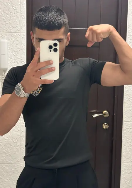 Хаким из Ростова-на-Дону, мне 19, познакомлюсь для вирта