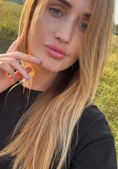 Злата из Екатеринбурга, ищу на сайте открытые отношения