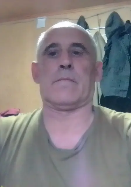 Я Юрий, 59, знакомлюсь без обязательств в Екатеринбурге