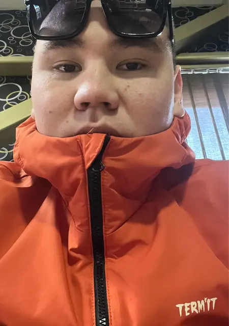 Степан из Елизова, ищу на сайте знакомства на одну ночь