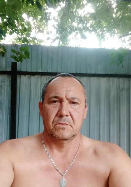 Я Николай, 50, из Ростова-на-Дону, ищу знакомства без обязательств