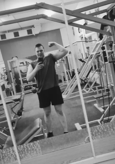 Михаил из Жуковского, ищу на сайте знакомства на одну ночь