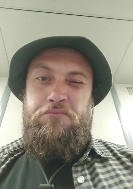 Егор из Новороссийска, ищу на сайте вирта