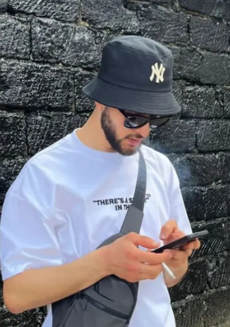 Amir из Геленджика, ищу на сайте знакомства без обязательств