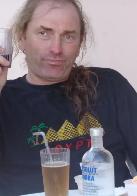 Я Сергей, 53, из Владимира, ищу знакомства на одну ночь