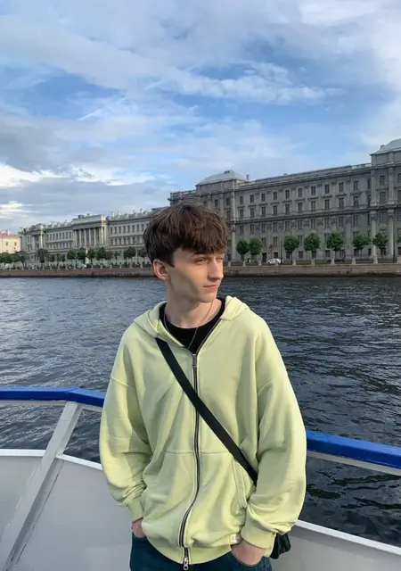 Я Даниил, 19, из Читы, ищу знакомство для приятного времяпровождения