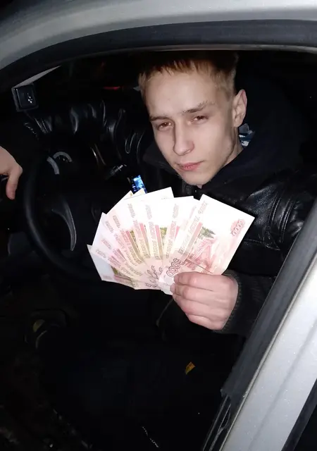 Антон из Ногинска, мне 21, познакомлюсь на одну ночь