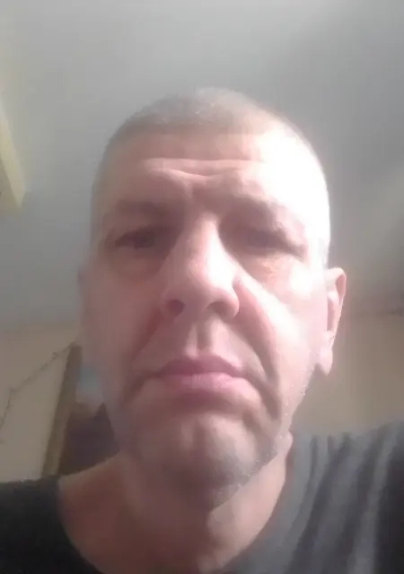 Я Александр, 49, из Кирова, ищу знакомства на одну ночь