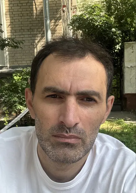 Эдуард из Москвы, ищу на сайте постоянные отношения