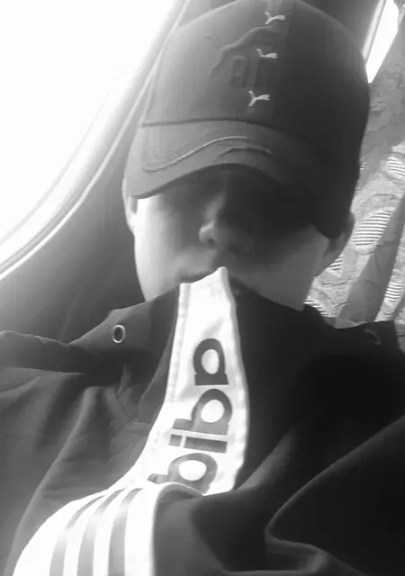 Я Andrey, 19, из Павловска, ищу знакомства на одну ночь