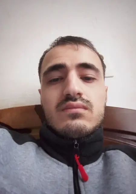 Я Заур, 29, знакомлюсь без обязательств в Дербенте