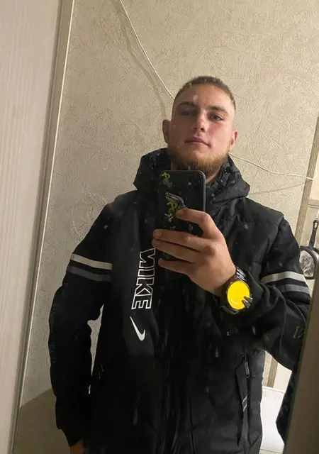 Максим из Новосибирска, мне 20, познакомлюсь на одну ночь