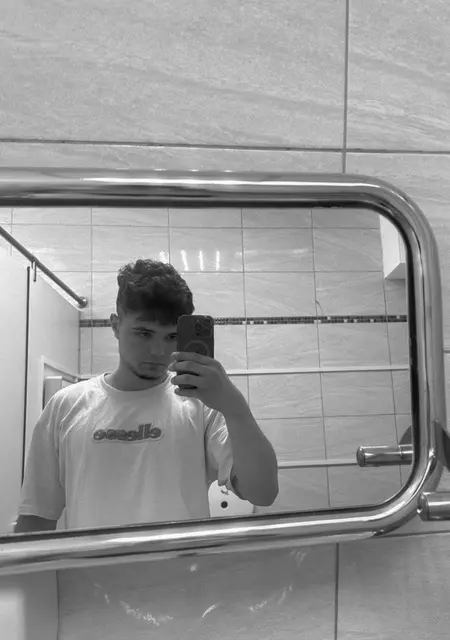 Артур из Томска, ищу на сайте знакомства на одну ночь