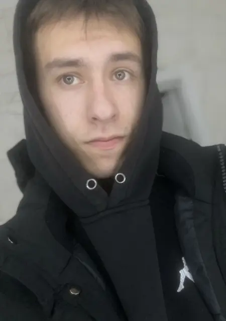 Роман из Иркутска, ищу на сайте знакомства на одну ночь