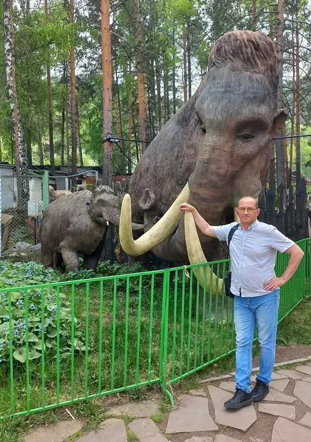 Я Димон, 52, знакомлюсь без обязательств в Новосибирске