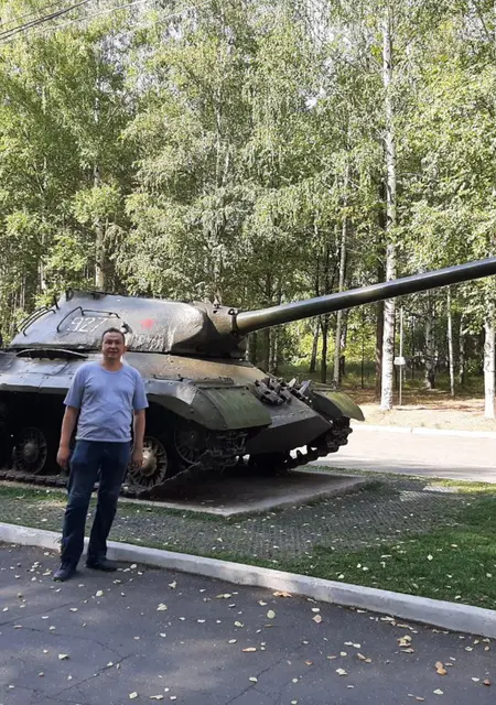 Я Лёва, 54, из Уфы, ищу знакомство для приятного времяпровождения