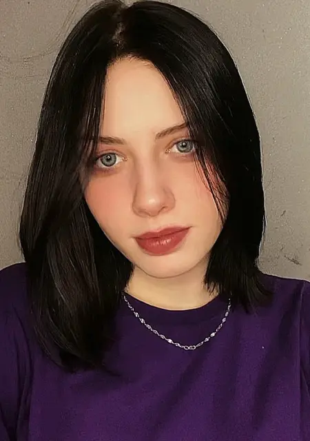 Евгения из Братска, ищу на сайте общение