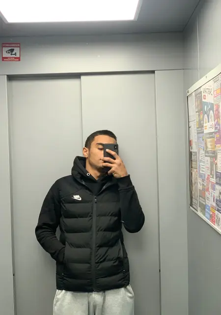 Я Али, 19, из Сургута, ищу знакомства без обязательств