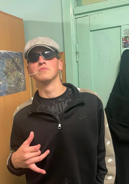 Nikita из Москвы, мне 25, познакомлюсь на одну ночь