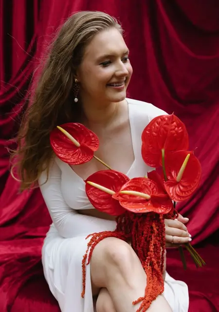 Я Алина, 28, из Новосибирска, ищу знакомство для приятного времяпровождения