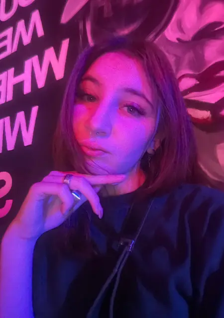 Дарья из Санкт-Петербурга, ищу на сайте знакомства на одну ночь