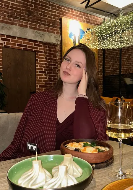 Я Полина, 19, знакомлюсь для постоянных отношений в Волгограде