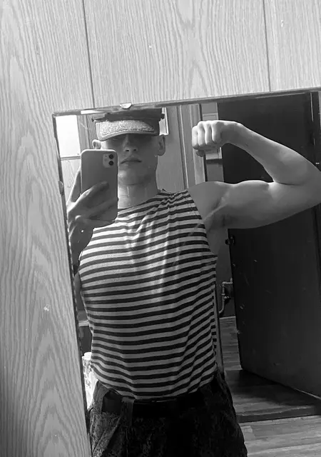 Я Иванушка, 20, знакомлюсь для приятного времяпровождения в Москве