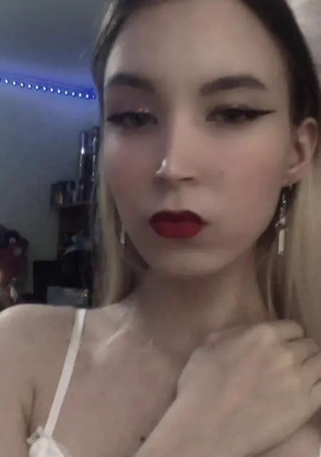 Гелечка из Уфы, мне 20, познакомлюсь для общения