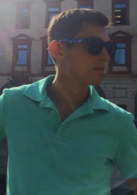 Антон из Томска, ищу на сайте знакомства на одну ночь