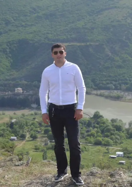 Георгий из Москвы, мне 36, познакомлюсь без обязательств