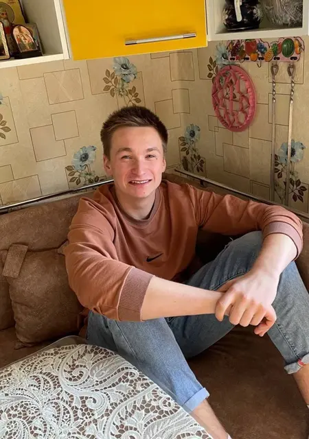 Я Лев, 20, знакомлюсь без обязательств в Ейске