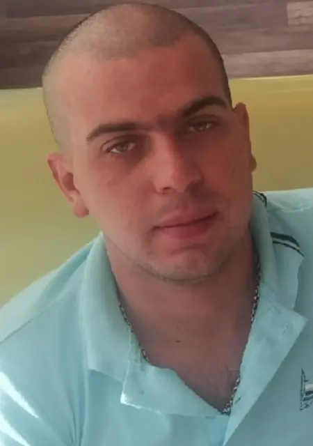 Кирилл из Котласа, ищу на сайте знакомства без обязательств