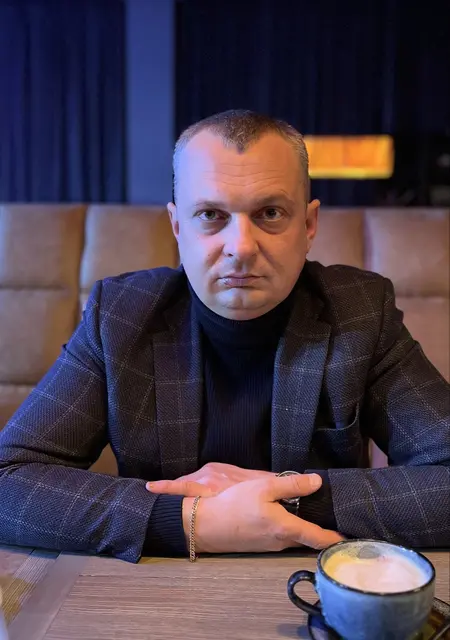 Я Филипп, 41, знакомлюсь для открытые отношения в Воронеже