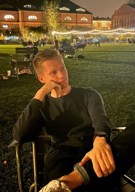 Я Артур, 30, из Москвы, ищу знакомства без обязательств