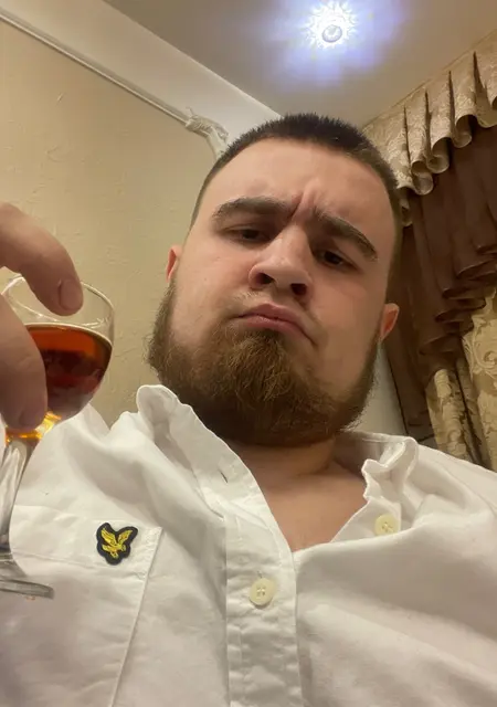 Я Артур, 35, знакомлюсь без обязательств в Воткинске