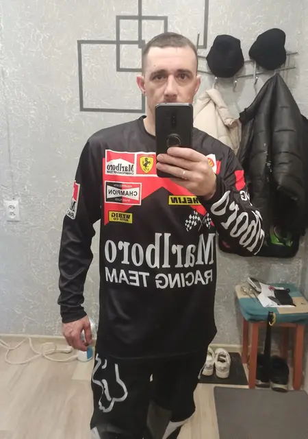 Я Виктор, 42, из Твери, ищу знакомство для постоянных отношений