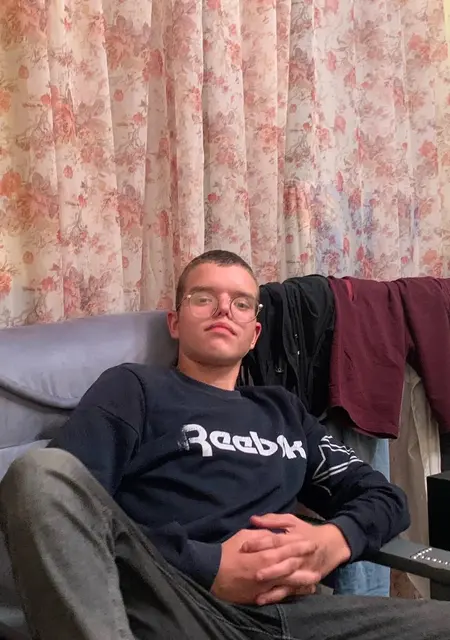 Андрей из Набережных Челнов, мне 19, познакомлюсь на одну ночь