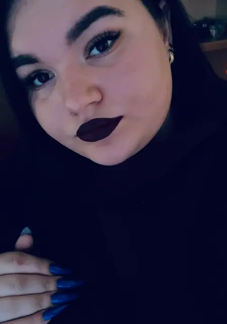 Валя из Благовещенска, мне 24, познакомлюсь для общения