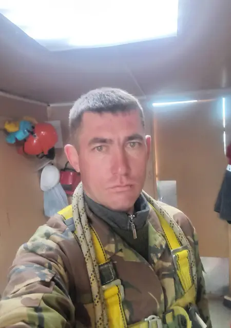 Я Андрей, 31, из Южноуральска, ищу знакомства без обязательств