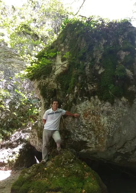 Я Энчик, 46, из Симферополя, ищу знакомство для постоянных отношений