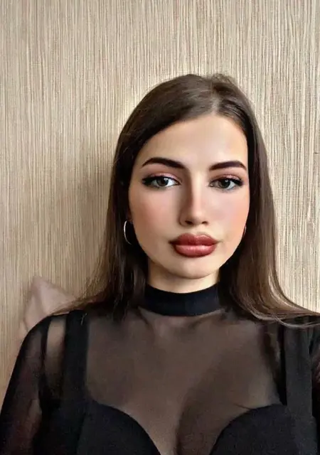 Viktoria из Смоленска, мне 20, познакомлюсь для общения
