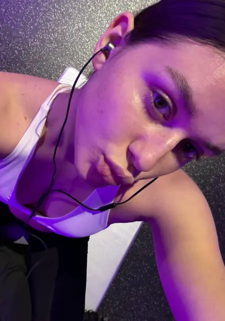 Я Анжела, 24, знакомлюсь без обязательств в Санкт-Петербурге
